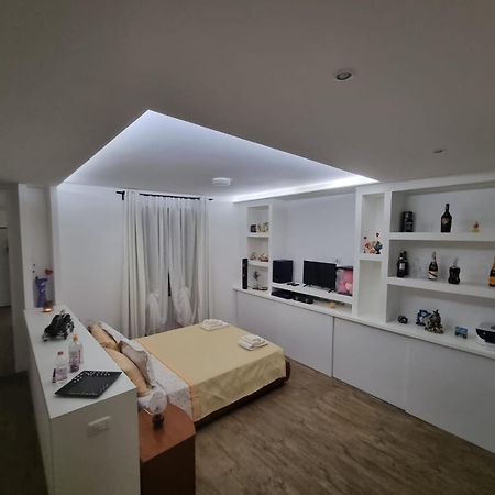 Home Anisia Paderno d'Adda Exterior photo